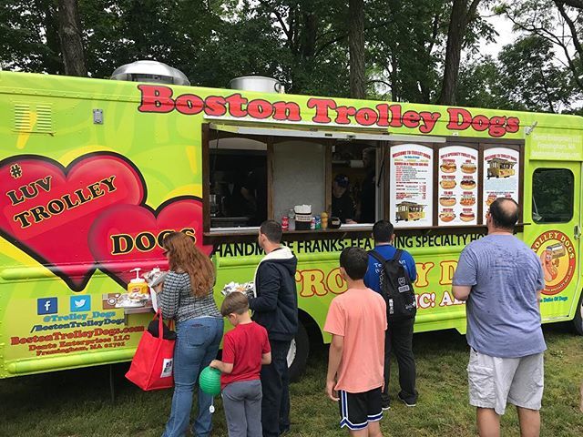 Braintrees4th's tweet photo. What’s more American than a 🌭 on the 4th of July? Come celebrate #BraintreeDay with us and enjoy yourself a 100% all beef dog from the infamous @trolley_dogs!
.
.
.
#braintreeday #braintrees4th #trolleydogs #foodtruck #4thofJuly #BraintreeMA #BostonMA #hotdogs #streetfood #f… https://t.co/4G3HYmgu2a
