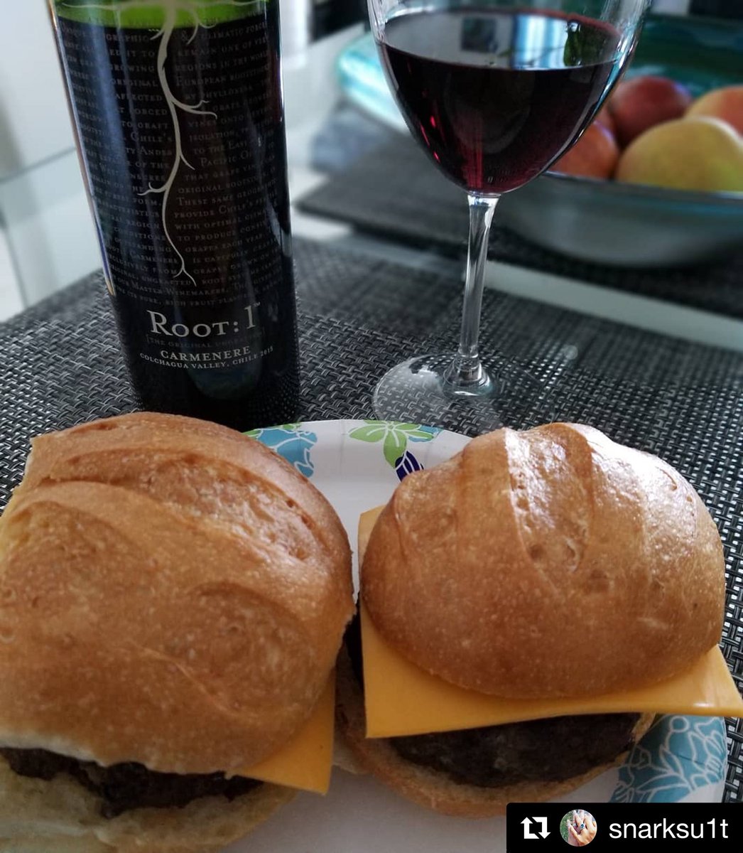 What Friday’s are all about! #Root1Wine #Root1 🍷🍔