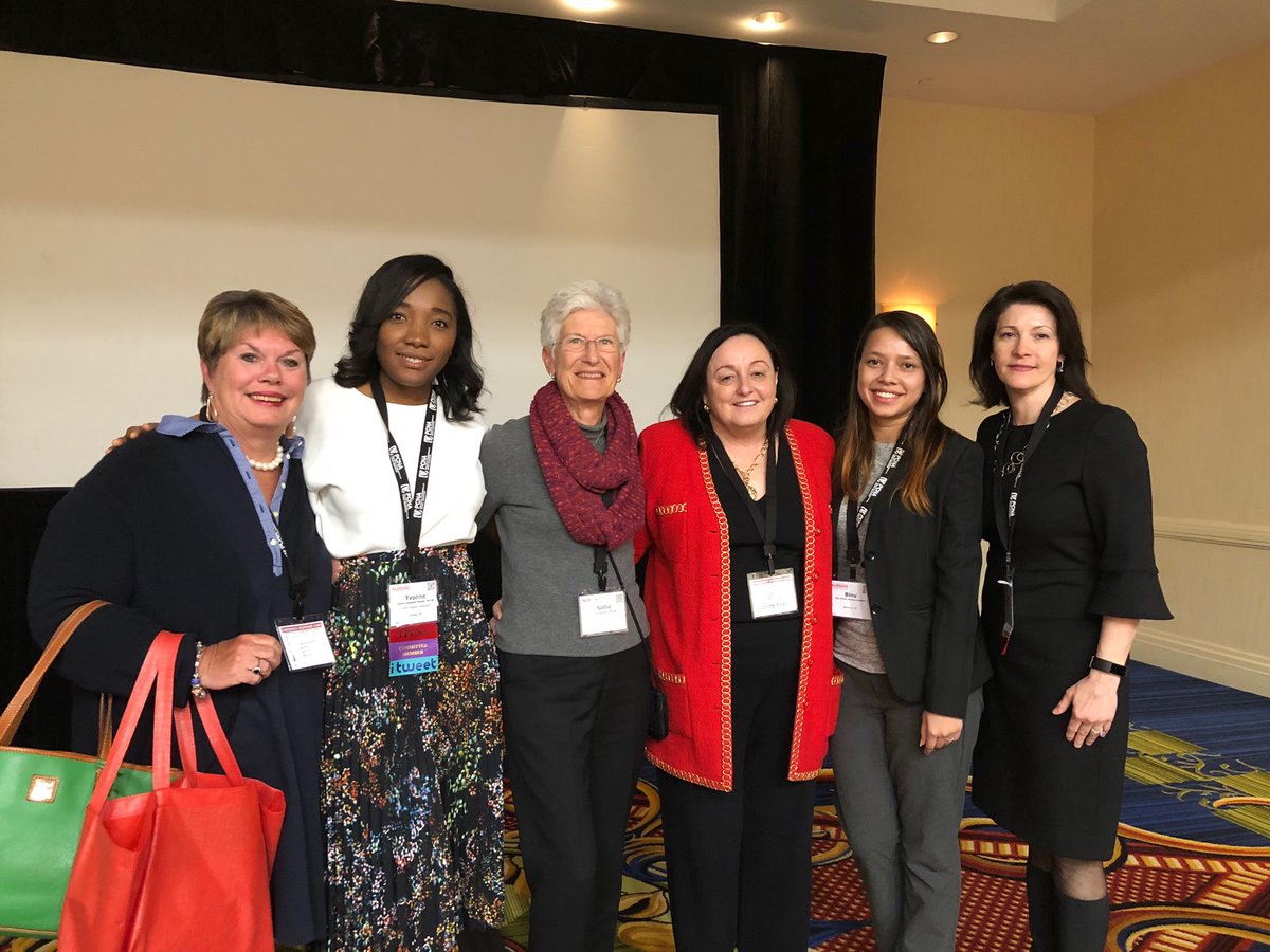 ycommodore's tweet photo. Multiple generations of #JHU nurses at #PCNA2018 @JHUNursing https://t.co/u7jvLSbJrt