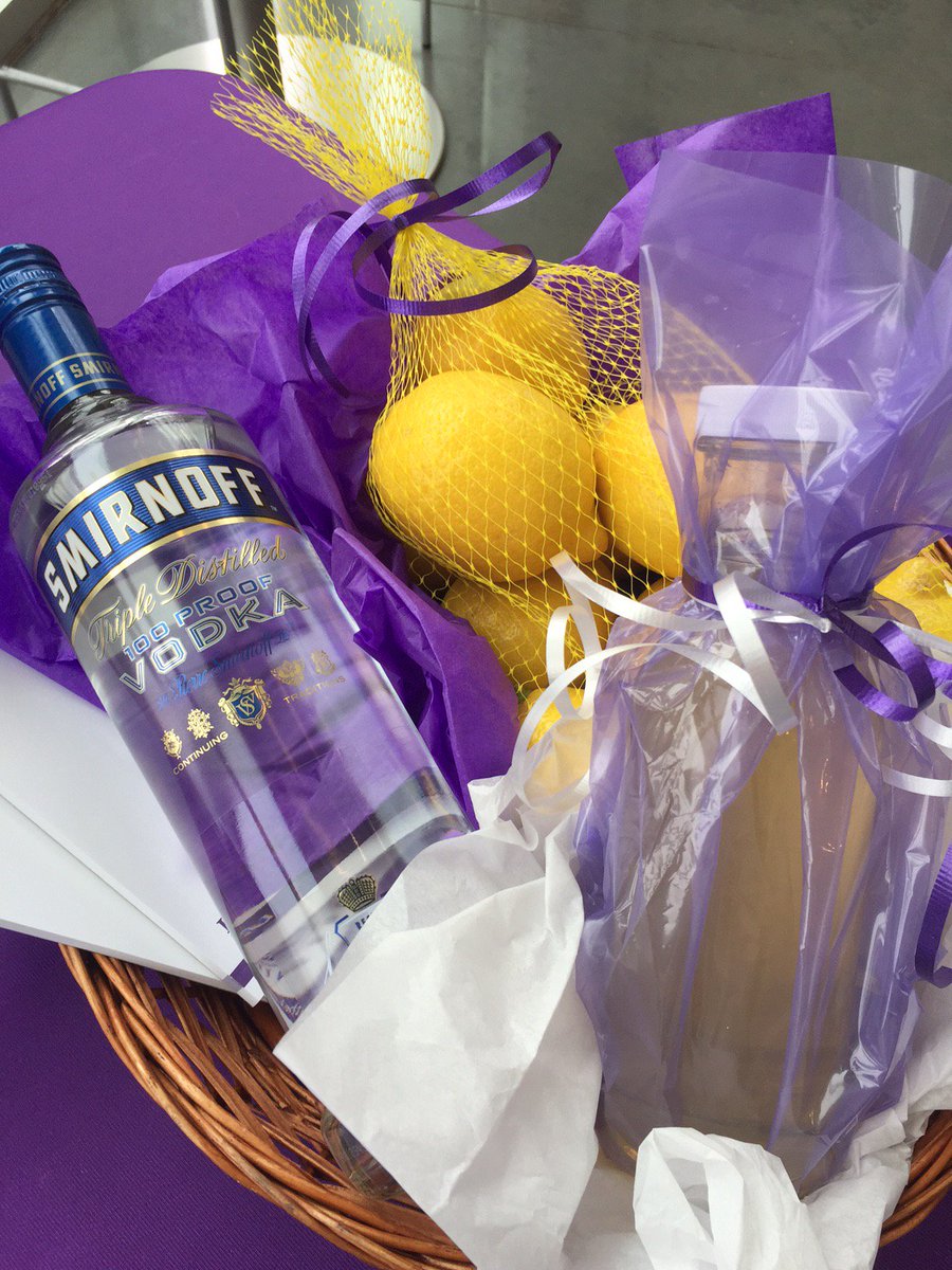KStateOlathe's tweet photo. Welcome to young professionals from around KC! We can't wait for you to experience fun, learning and networking tonight on the K-State Olathe campus. Thanks to partners @OPYoungPros @OlatheChamber YoPros. #ExpandingPotential https://t.co/SsXcxnJT0E