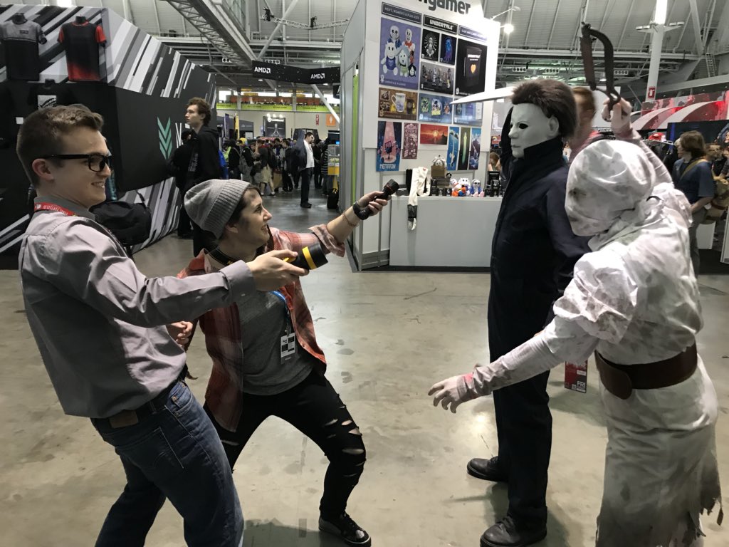 DeadbyDaylight's tweet photo. Closing up on day 2 at #PaxEast2018 Thanks to all the fans and new players that came by the #Deadbydaylight booth! https://t.co/RajnbuUNyJ