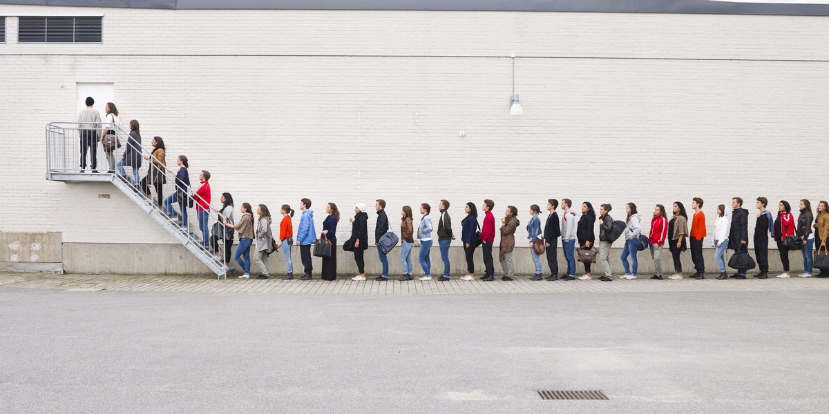 MyPhotoLLC's tweet photo. Long lines outside your office door? It’s impossible to get anything done. Eliminate  crowds with simple student photo ID uploads from MyPhoto. #studentIDphotos https://t.co/QBlZV5W5pm