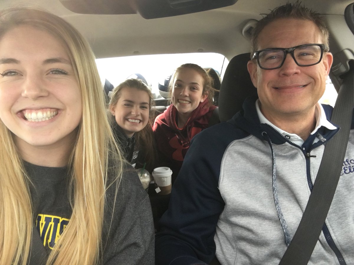 mgropel's tweet photo. . @PlatformEliteVB #16Navy is KC bound for the #ASICSShowMeQualifier with my @PVVolleyball Spartan, @ladydvolleyball Blue Devil, and my @BVUvolleyball Beaver! Looking forward to some great competition. 🏐💙 #platformvolleyball https://t.co/Aa1eFBbSGG