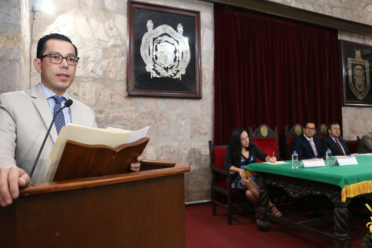 ATERMAC's tweet photo. #Inauguración ll Primer Torneo Estatal de #Debate #Interprepas2018, que organizan la @ATERMAC, @UMSNHOficial, @MoreliaGob, @FdcsUmsnh, @CEDHMichoacan, @TecdeMonterrey @IJUM_MORELIA, participó el Dr. @OmeroValdovinos, Secretario General de la ATERM y Magistrado del @teemichoacan https://t.co/zetfaDe9kF