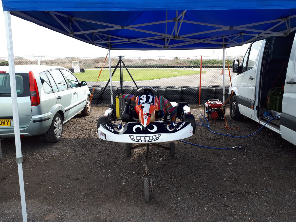 The1EAR's tweet photo. Long weekends done right... #KartyMcKartFace #SeniorRotax #Lydd https://t.co/eOx6nosxHi