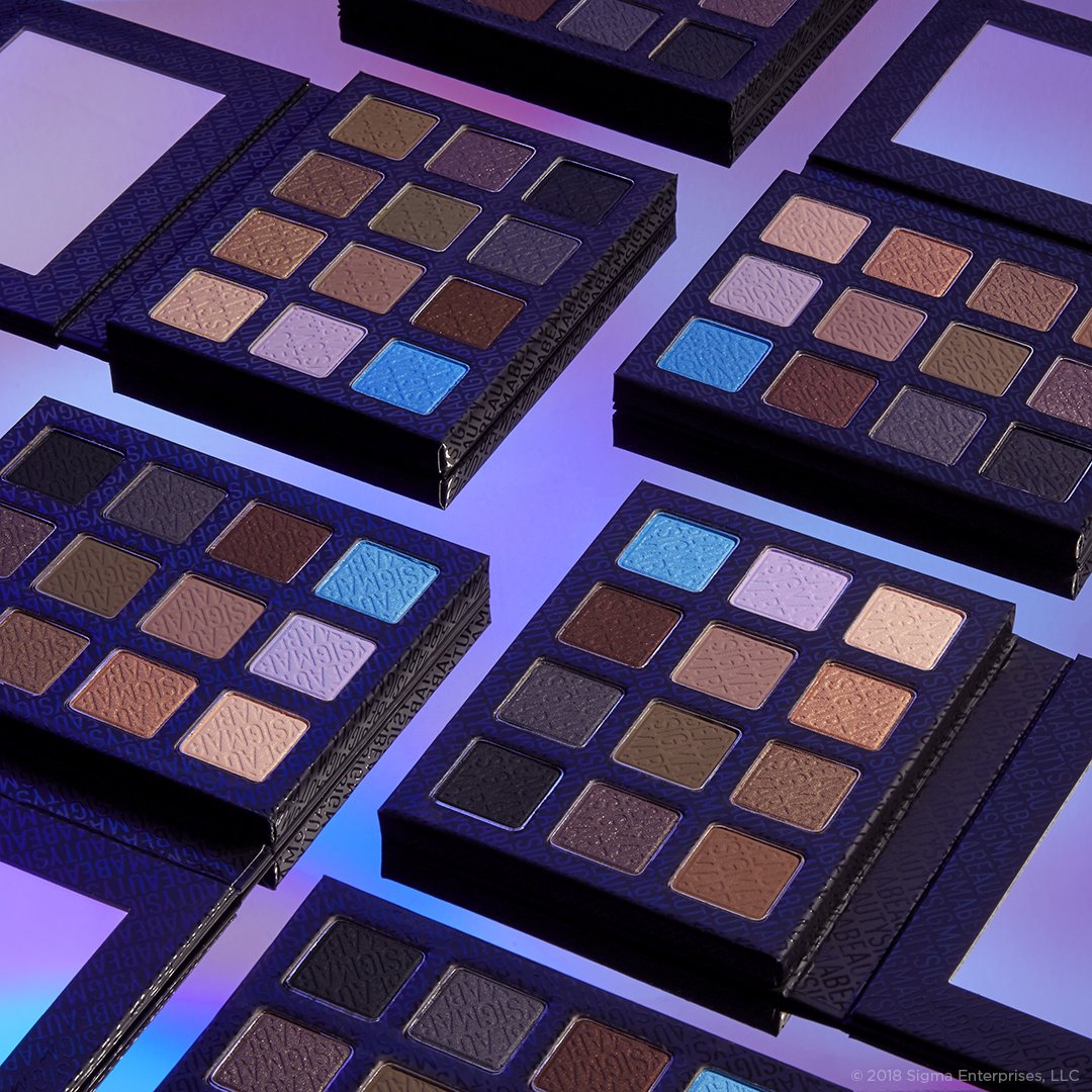 SigmaBeauty's tweet photo. From naturally smokey to boldly fierce, complete your festival makeuplook using our Smoke Screen Eyeshadow Palette. Shop Now: https://t.co/52JJDOE860
#SigmaBeauty #SigmaFest https://t.co/bSrVSqFtUo