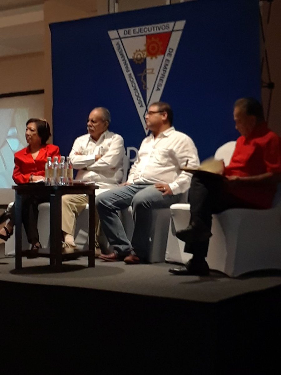 alciraque's tweet photo. El trabajo de planeación en la movilidad urbana del @panamamunicipio sirve de ejemplo a los demás municipios. Trabajando con #frikisgroup www.thepanamaexperience. @SNDPMA y @AmupaPanama
@Apedeorg @apede_chiriqui https://t.co/6BUZPReF2O