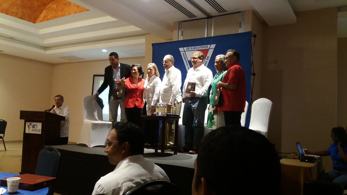 alciraque's tweet photo. El trabajo de planeación en la movilidad urbana del @panamamunicipio sirve de ejemplo a los demás municipios. Trabajando con #frikisgroup www.thepanamaexperience. @SNDPMA y @AmupaPanama
@Apedeorg @apede_chiriqui https://t.co/6BUZPReF2O