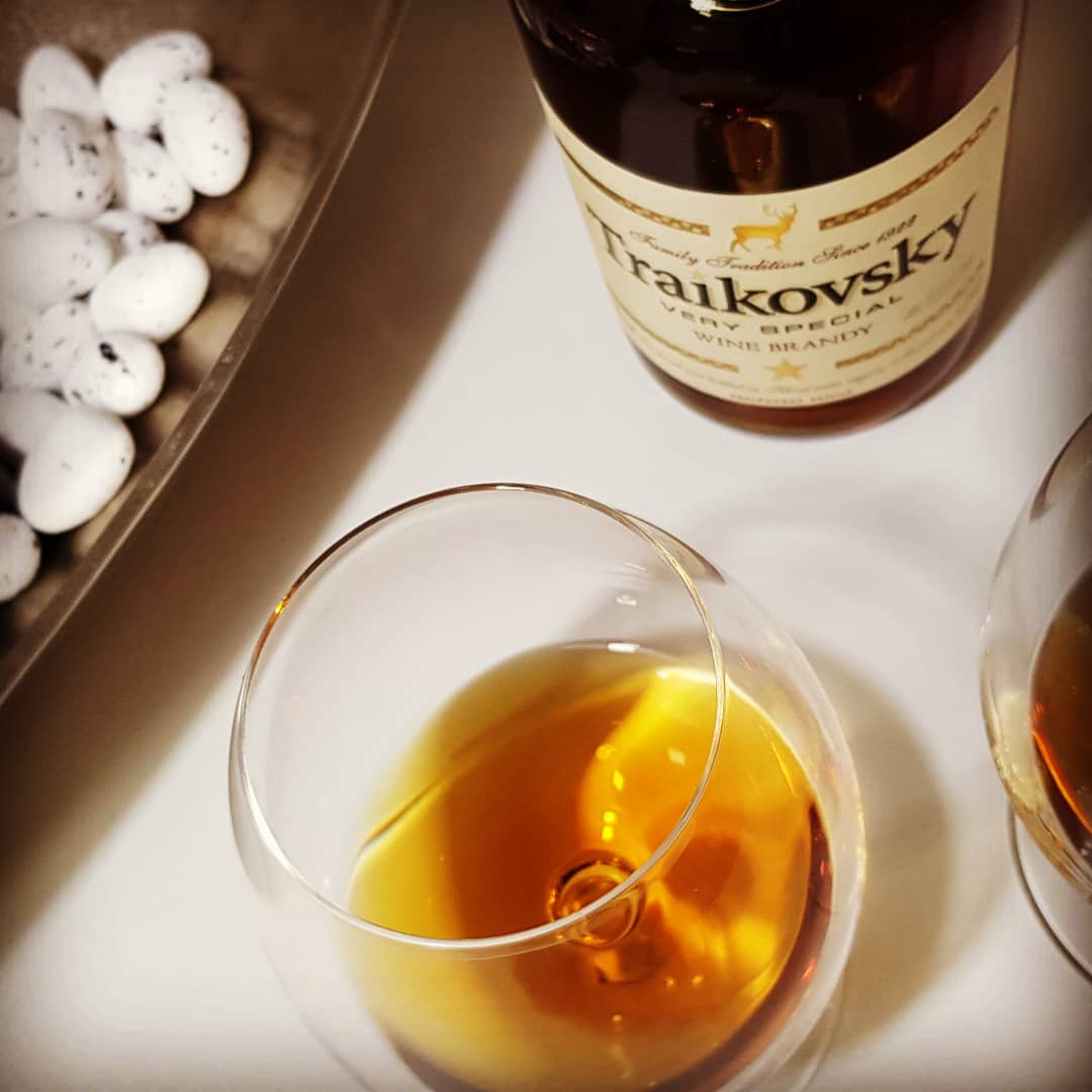 MsTraikovsky's tweet photo. You and I, makin' lust forever...
#thenightisyoung #Traikovsky #VS #brandy #cognaclover https://t.co/5CIGrBn4Au