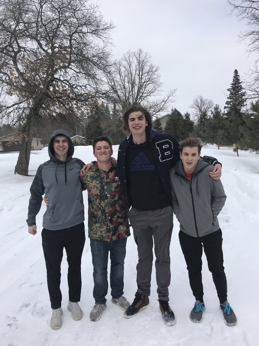 68andunder's tweet photo. Ryan and Spencer both shoot each other and are both out, then @hubbardc715 shoots @kobluesload  for the 6-4 dub @GCLoadNERF @Bmjinerfwar https://t.co/DTaIv41HlX
