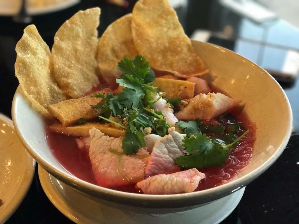 pearlescentpink's tweet photo. My mom’s restaurant been open for a month now but we still need to spread the word!! I want to make her dreams come true!! If you live in South Florida area please stop by Siam Oishi by O at 2188 NE 123rd st. North Miami!!

(Help rt this pls a customer could be on your timeline!) https://t.co/fUf0ddEx9d