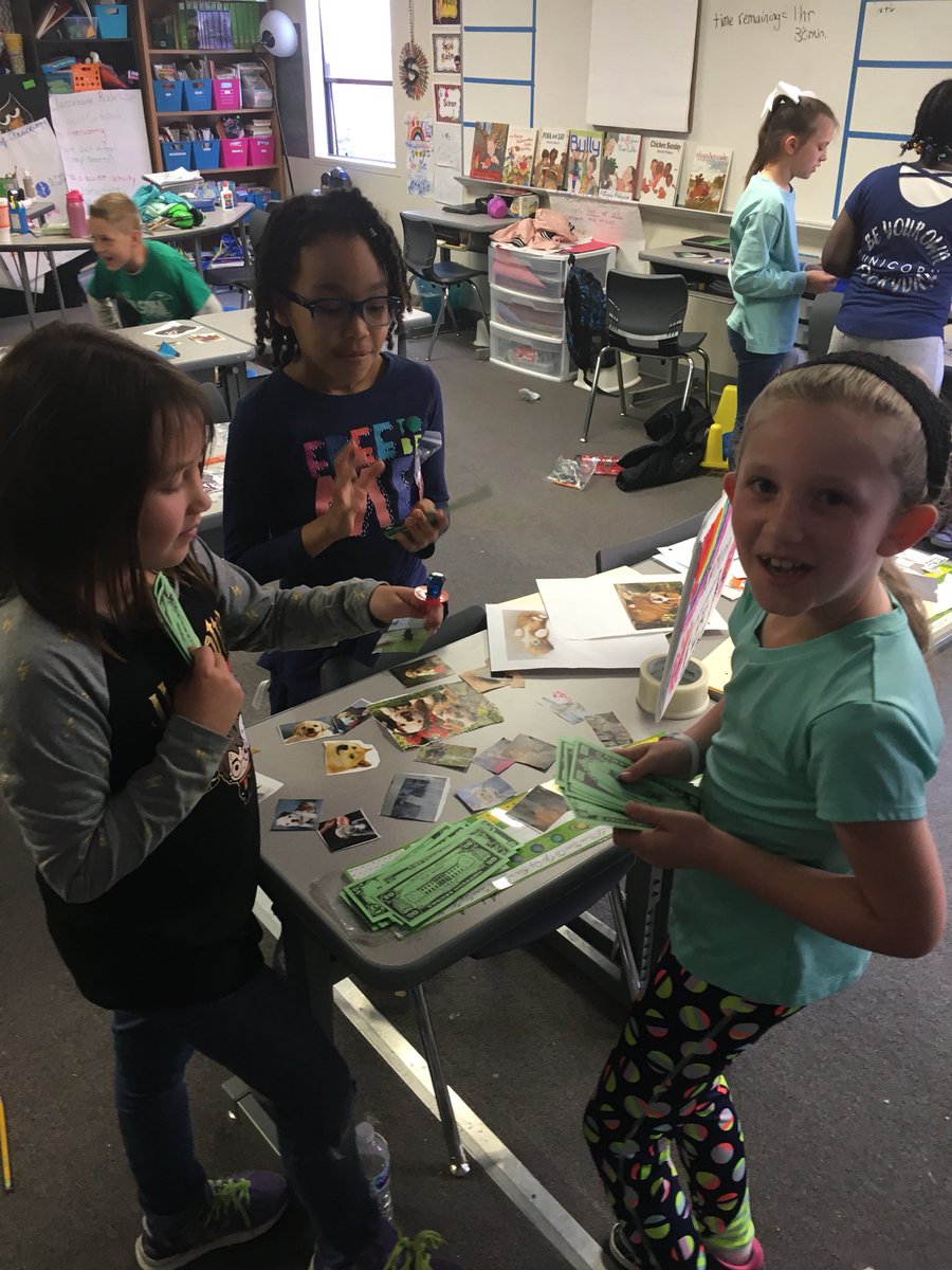 MsSimpson8's tweet photo. Entrepreneurs in the making! They designed a business, created products, and participated in a market! #entrepreneurs #kidsareamazing #businessinaction @fiercefolsom https://t.co/vVRaYMQEI5