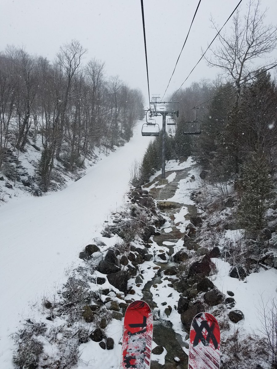 Mitch_Layden's tweet photo. It's looking like winter @SkiWhiteface  | Day 15 on #theMAXpass #SkiTheFACE https://t.co/FZcW0Fdrfe