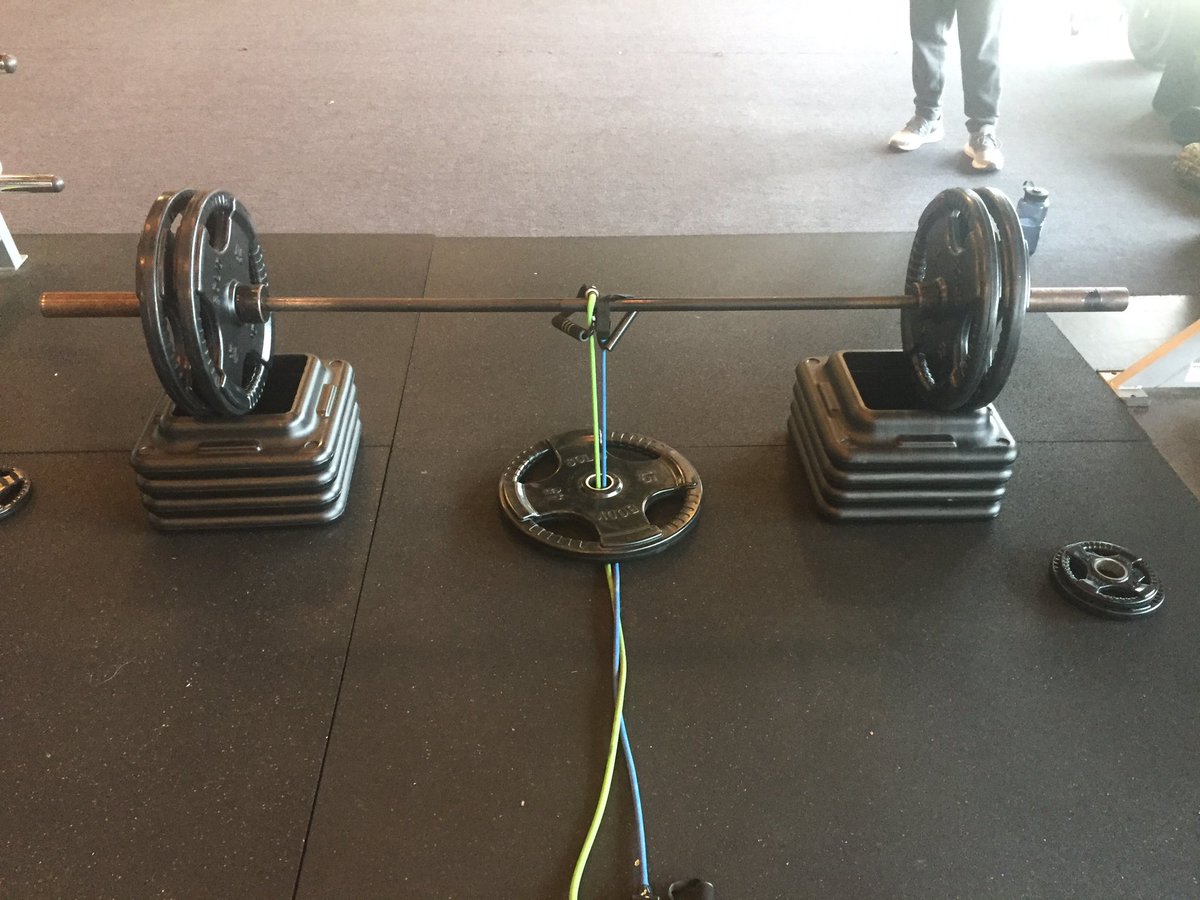 davis27cdzie's tweet image. Some trainer engineering going on today. #WorkWithWhatYouHave