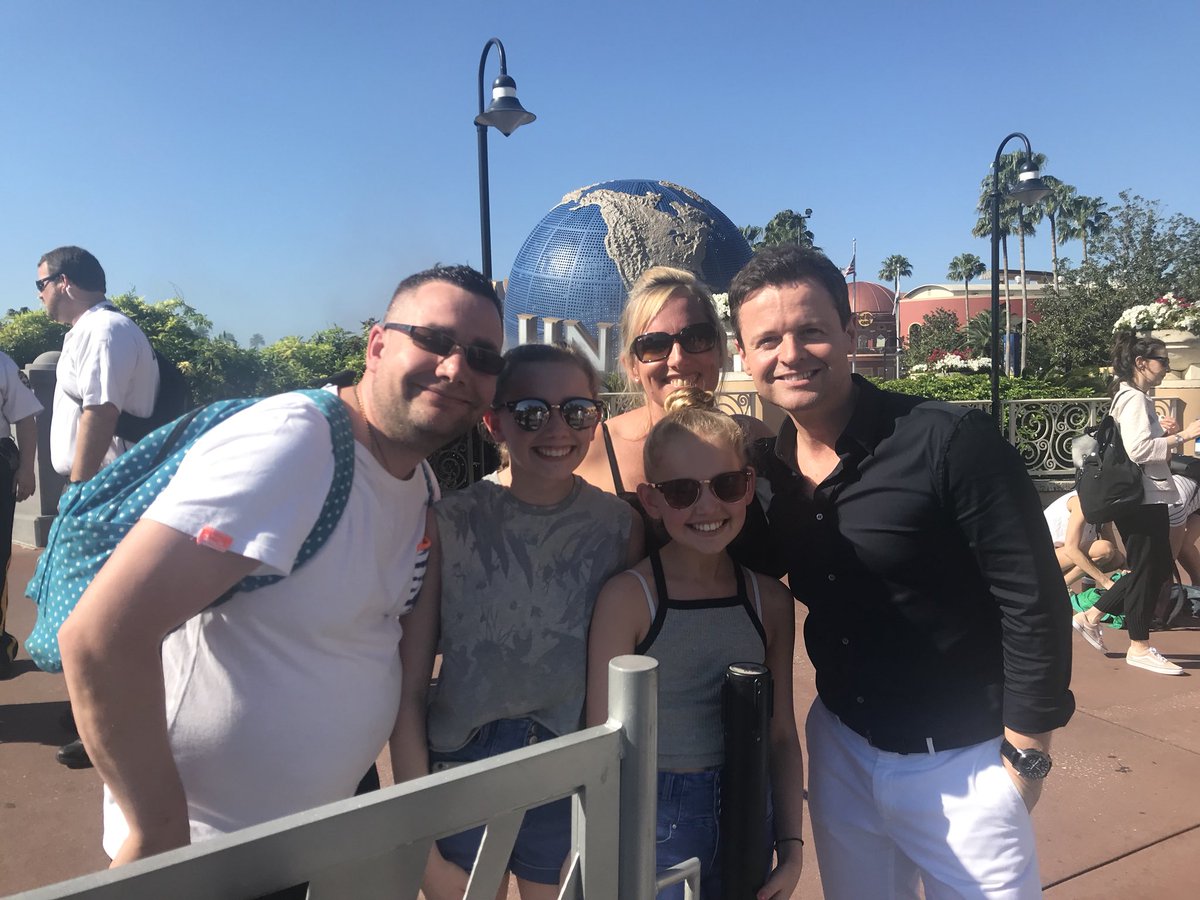 westy30's tweet photo. @itvtakeaway @antanddec we are at universal and gutted the screens are up so we can’t watch tomorrow any more tickets for sale ? Look how happy we are to be here https://t.co/WHZHZvwsyd