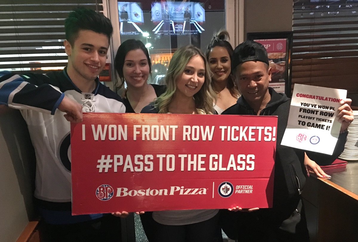 NHLJets's tweet photo. Romer Sky watched #NHLJets at @BostonPizzaWPG and won #PassToTheGlass front-row playoff tickets!
Watch games at @BostonPIzza to be the next winner! #WPGWhiteout #GoJetsGo https://t.co/NM8MjmFYQ4
