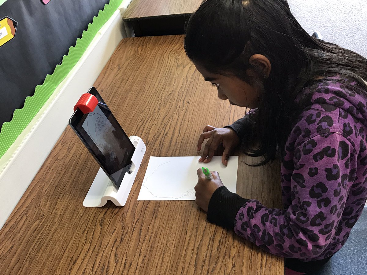 We ❤️ <a href="/PlayOsmo/">Osmo</a> masterpiece! Drawing our famous person to complete biography lit circles. Thank you <a href="/anotherschwab/">Andrew T. Schwab, Ed.D.</a> #guadROARS #usdlearns