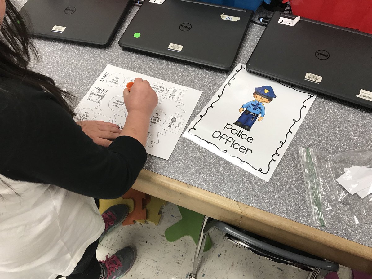 SCounselorBrown's tweet photo. 2nd graders @ForestGroveES having fun exploring careers through a treasure hunt. #KidsDeserveIt #careerexploration #schoolcounseling #classroomlesson https://t.co/pbEpT5g9lr