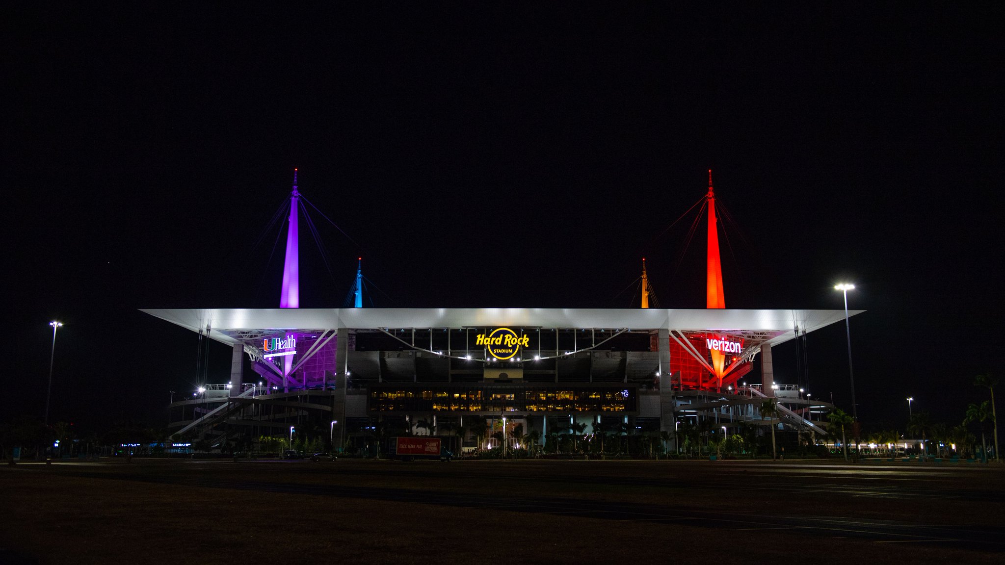 DaIbGb4X0AAdJrF.jpg:large