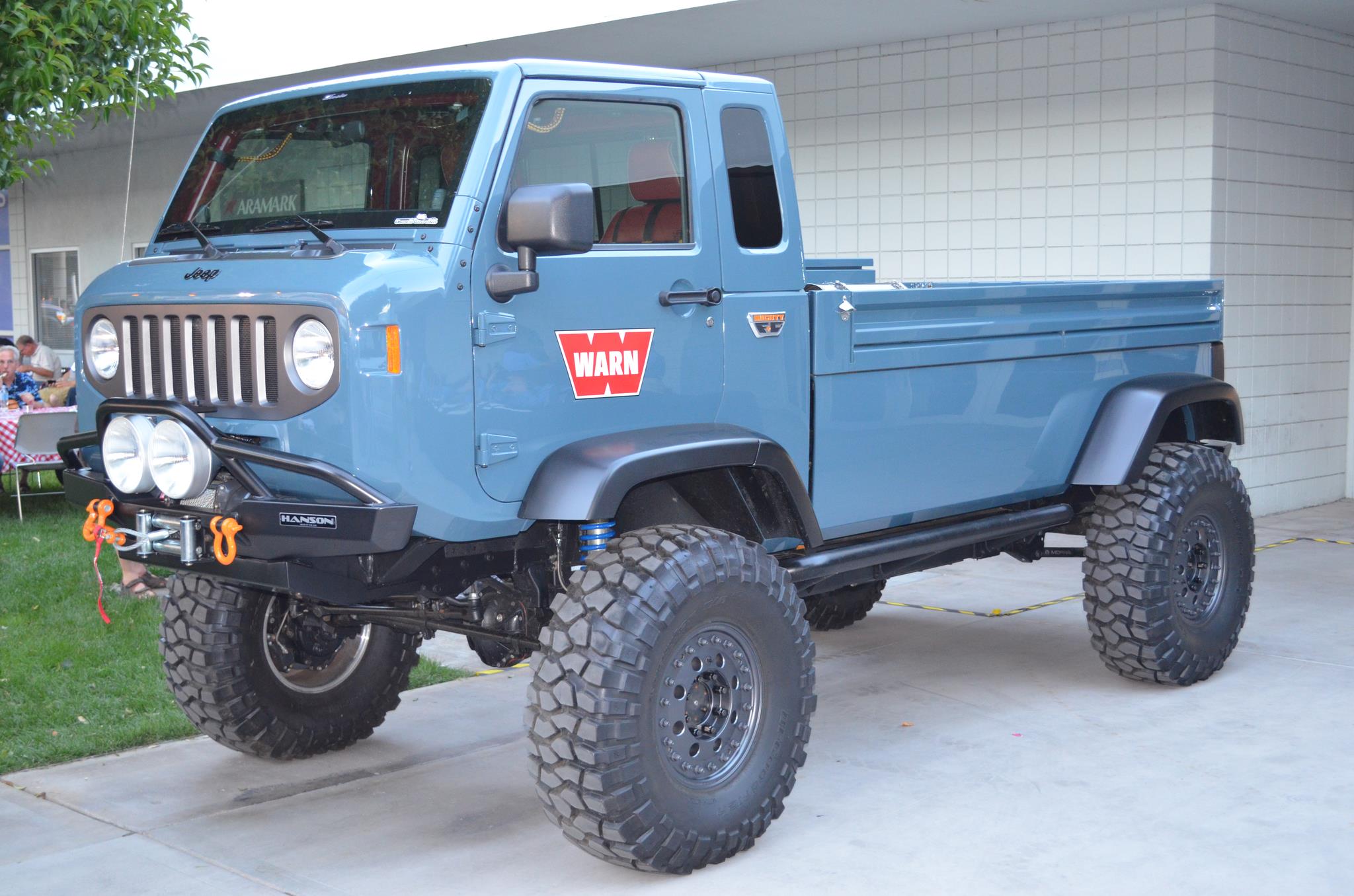 summitracing (SummitRacing) / Twitter