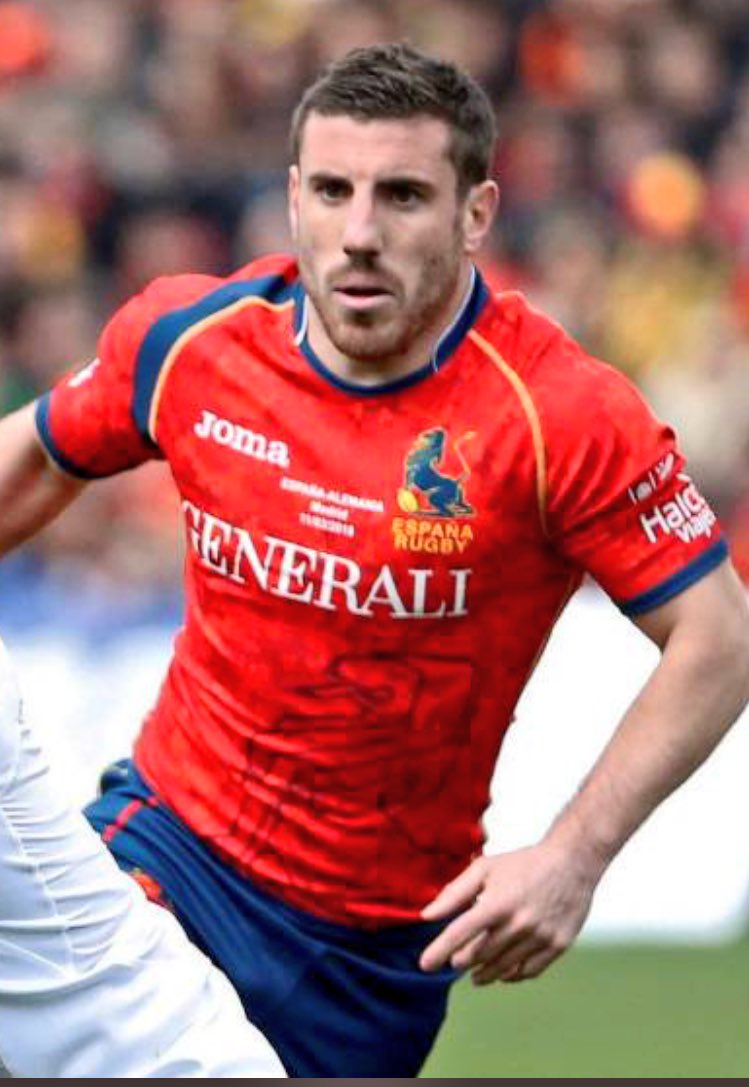 Mucho ánimo a nuestro león @guillaume_rouet que ha sufrido una rotura de peroné y será operado este sábado 💪 Desde aquí os invitamos a uniros al #VamosGuillaume #VamosLeones 💪💪💪<a href="/avironrugbypro/">Aviron Bayonnais</a>