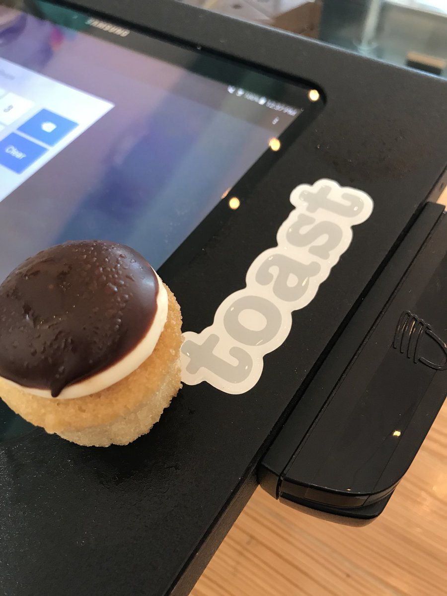 Boston Cream Mini for our Boston friend <a href="/ToastTab/">Toast</a> 
#collaboration #dessert #busines