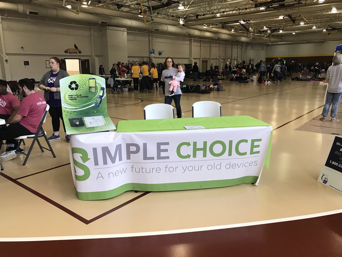 SCTechRemoval's tweet photo. Simple Choice is all set up! We are located right at the front entrance, look for the bright green colors as you walk in so you can drop off your phones. https://t.co/WtzYN9AMeV