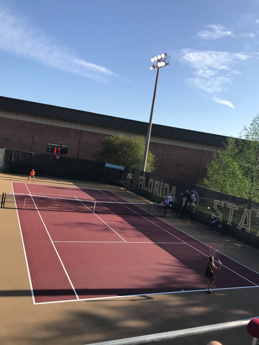 sammyjspringer's tweet photo. Andrea is crushing it on court 6! Keep it up #CureJDM https://t.co/R9ieLXz9bB