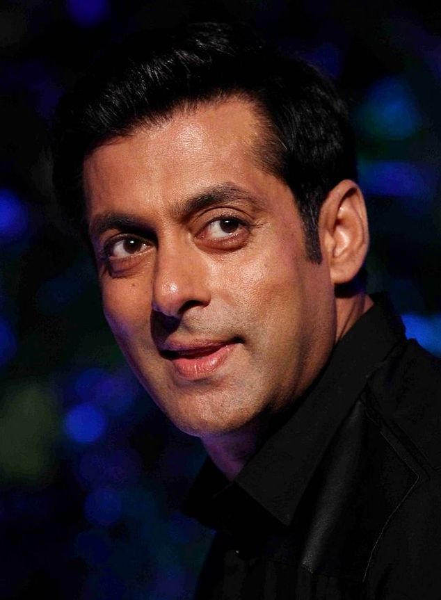 salman_anjali's tweet photo. Whatever happen right now only making my love for the man getting stronger. love for him never die❤

WE LOVE YOU SALMAN KHAN

#WeLoveYouSalmanKhan https://t.co/i167JMO3WI