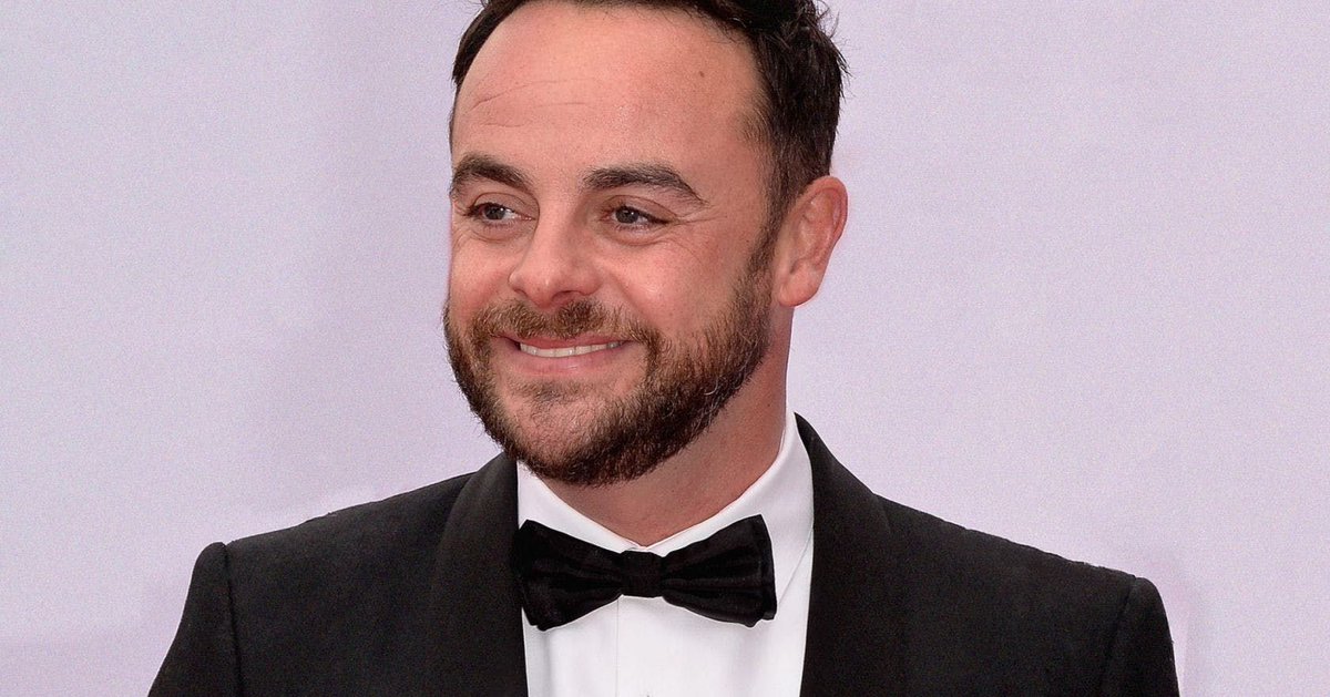 StylistMagazine's tweet image. “The Ant McPartlin case proves we have double standards around drinking” buff.ly/2pGtSFg #addiction #drinking #alcoholism