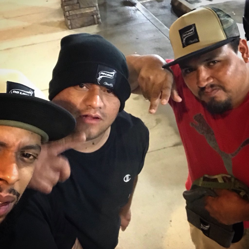 NoLoveThreadCo's tweet image. #datway #nolovethreadco #footwork