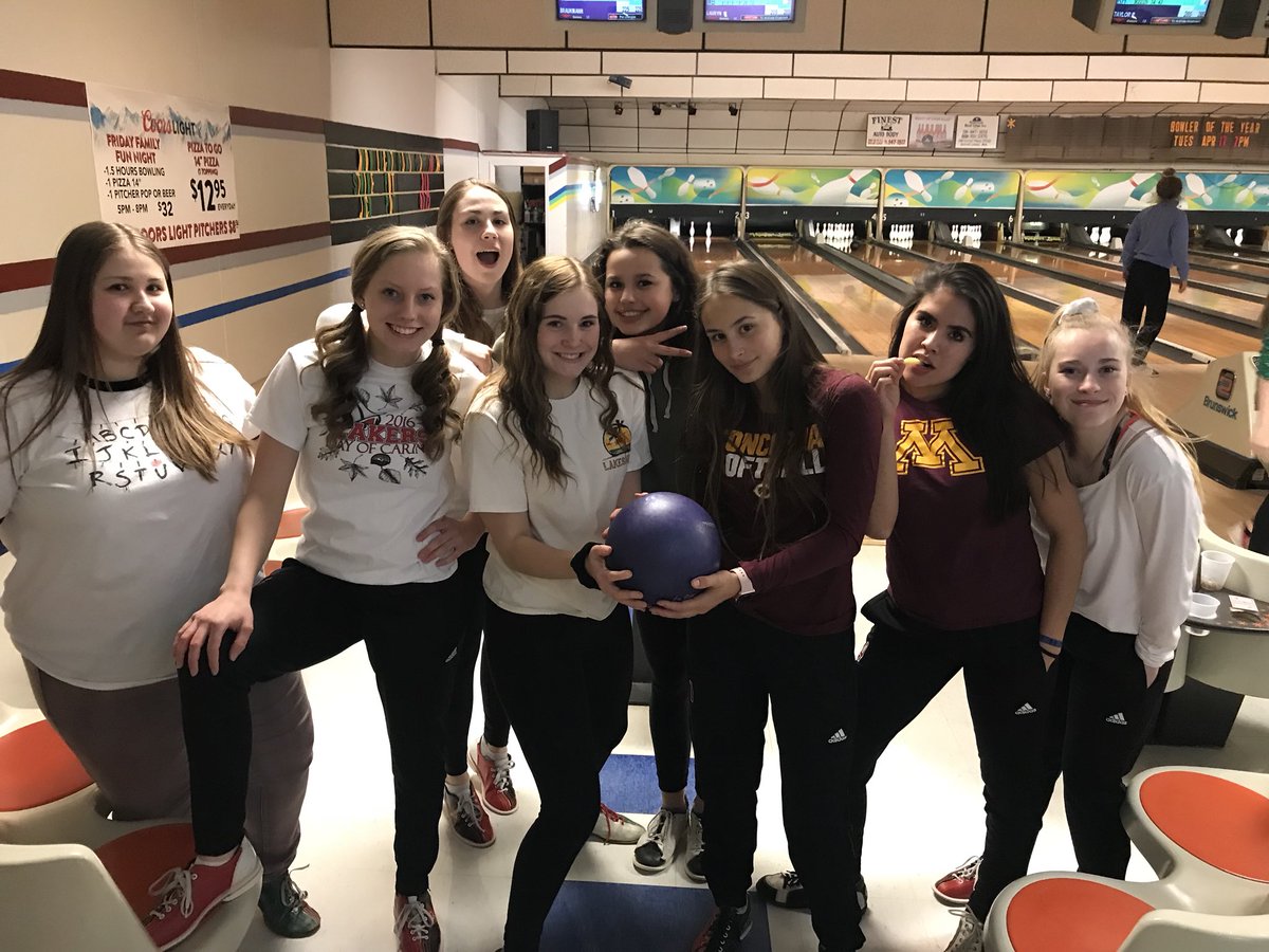 DL_Softball's tweet photo. Team bowling today! https://t.co/bu2p5sJIaU
