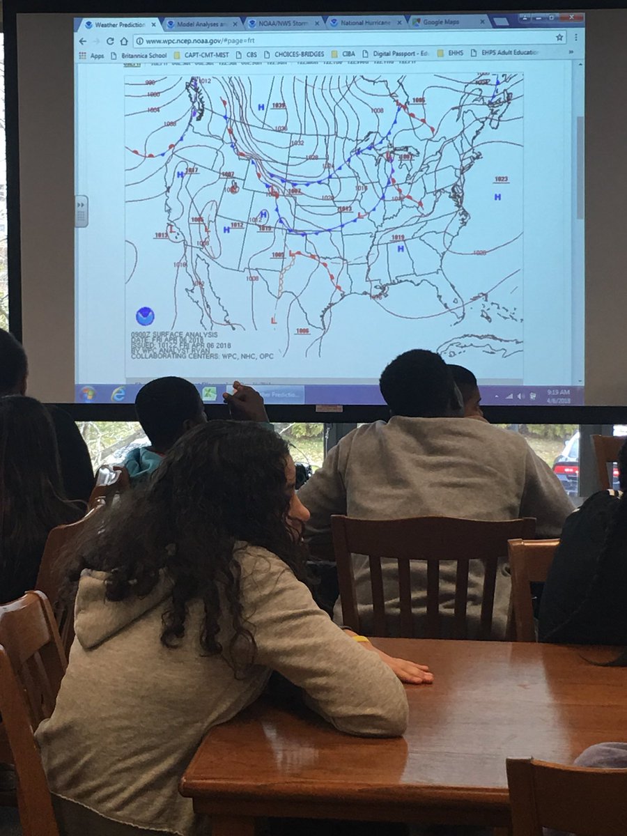 CCSU_STEM6's tweet photo. EHMS Flying Falcons had a great visit from meteorologist @MarkDixonTV from @WFSBnews this morning!! Thanks for all the great information on weather!! @EHMiddle @EHMSUCONN6 #NGSS #prepareworksucceed #sciencerealworldconnection https://t.co/2rS1TiAyIj