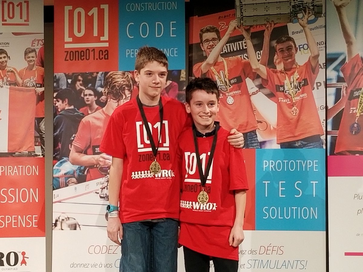 mmelynnwallace's tweet photo. Bravo à tous les élèves du @Ottawacepeo qui ont participé à @RobotiqueZone01! Félicitations à ceux et celles qui ont remporté des prix! Voici quelques photos de la journée. #zone01 @DominicBruneau https://t.co/SV5y3Jwhj6