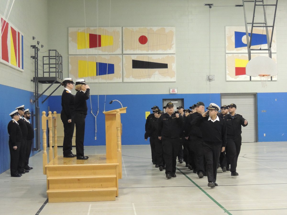 HMCS_NCSM_CABOT's tweet photo. Thank you, Commodore Mulkins, Commander of the Naval Reserve (@Comd_NAVRES) and Formation Chief Naval Reserve, Chief Petty Officer 1st Class Giguère, for visiting #NewfoundlandandLabrador's #NavalReserve unit, #HMCSCABOT. #YYT @RCN_MRC @NAVRESNAV https://t.co/wKWjrsn1ly