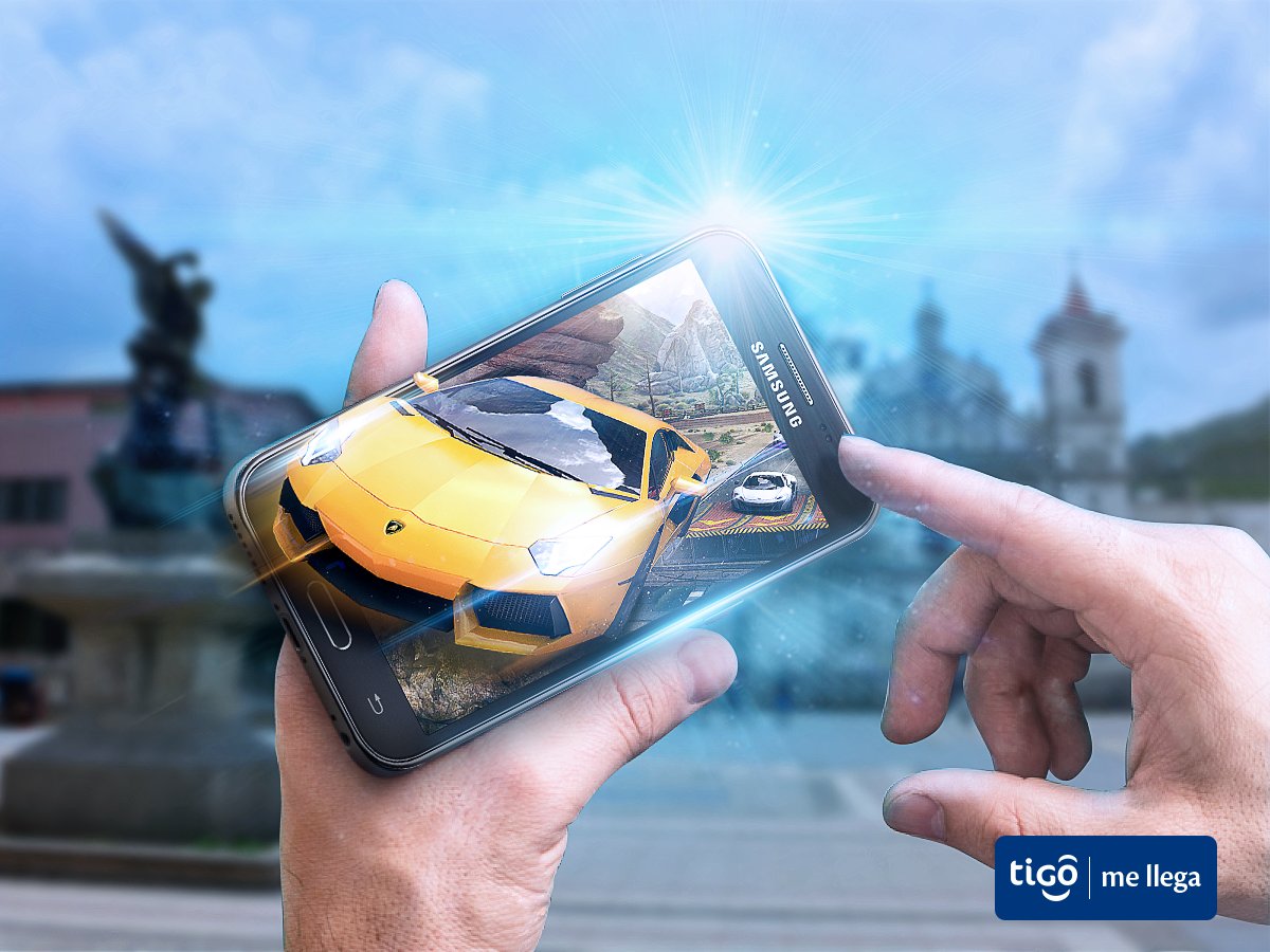 TigoHn's tweet photo. Siempre está el amigo que en la U, en el cine, en el trabajo, en el parque… ¡En todos lados está jugando con su Smartphone! #ElGamer. https://t.co/0myngU5r7u