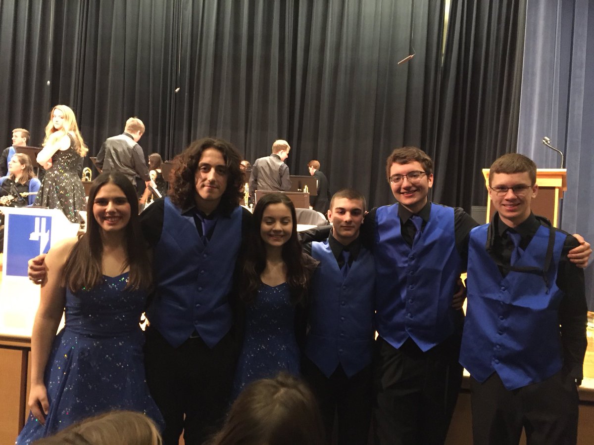 edgarn17's tweet photo. Former Stanwood students performing with Hempfield High School Jazz Ensemble https://t.co/1nL6563Lyh