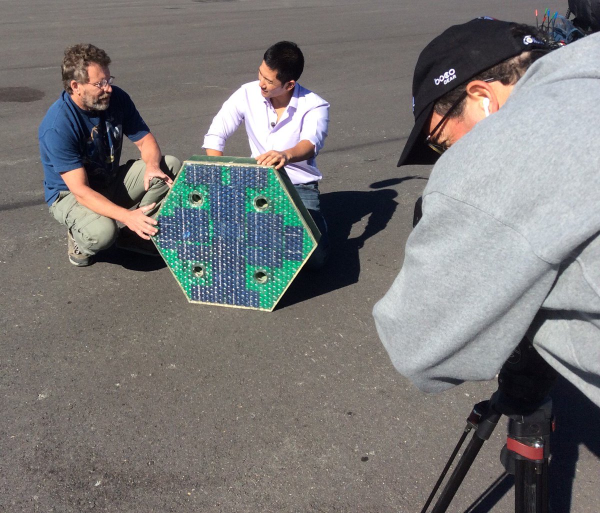 SolarRoadways tweet picture