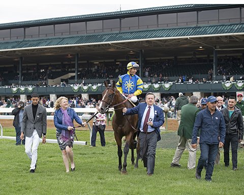BH_AEberhardt's tweet photo. #AnalyzeIt with @jose93_ortiz wins G3 Kentucky Utilities #Transylvania @Keenelandracing for Bill Lawrence and Chad Brown More @BH_AHughes @LGEKU https://t.co/psoTlsPZma