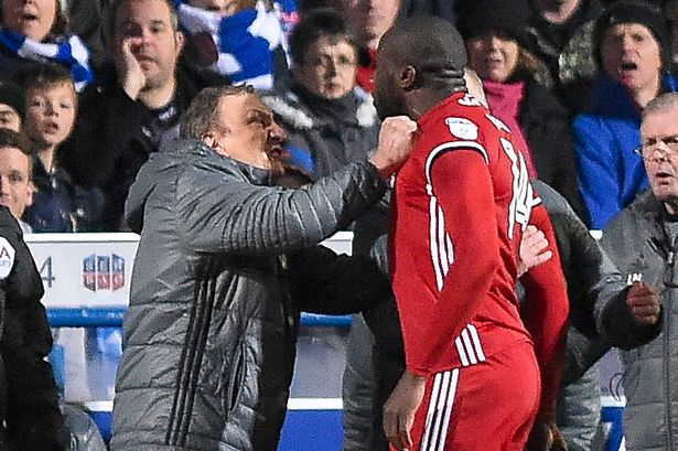 johnbray69's tweet photo. Tonight Neil Warnock went on national television and said: "He's got to learn that in British football you have manners and a bit of class." https://t.co/UujdxbtGZI