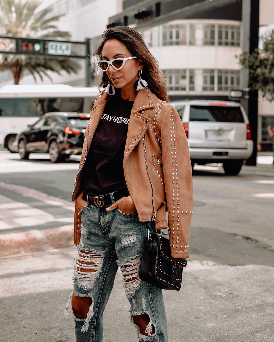 87Magazine's tweet image. ❤️❤️❤️Ever wonder what life is like as a social media influencer? @CassyRivera_08 has got the inside scoop! Check out these social media mavens who are making major moves on social media and we're here for it wp.me/p71LIH-At ❤️❤️❤️