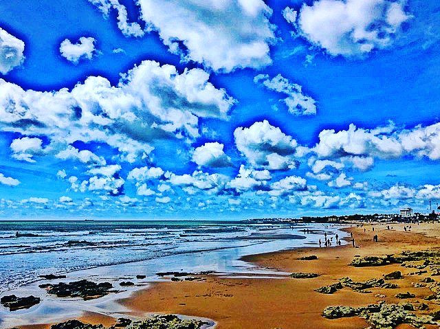 MasterByteCode's tweet image. #Instagram Praia de Carcavelos ift.tt/2GE22A1