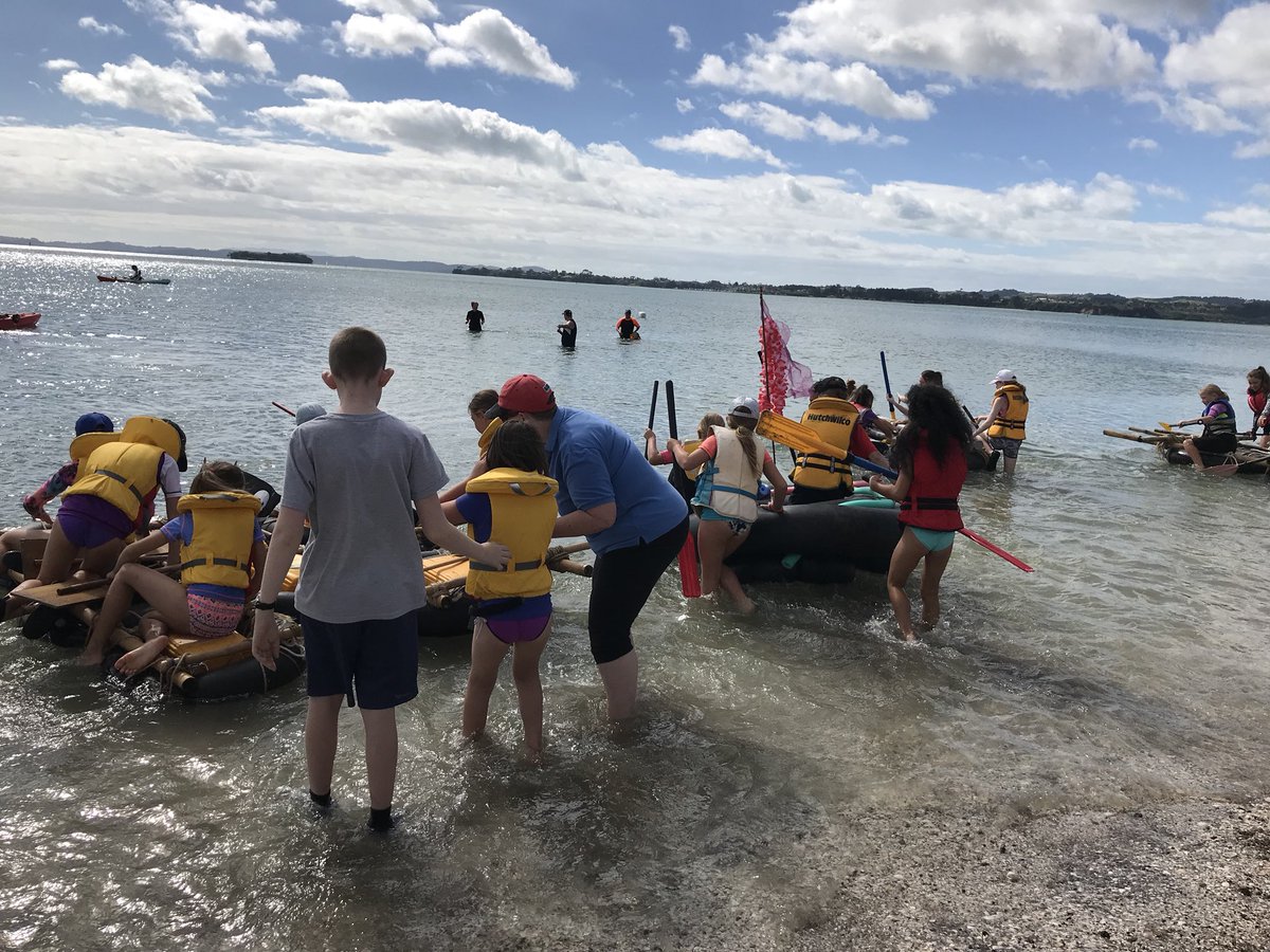 treeesagreen's tweet photo. Another beautiful day for our Regional Raft Race! #TamakiKiTeTonga @GirlGuidingNZ https://t.co/TluwwmqwTo