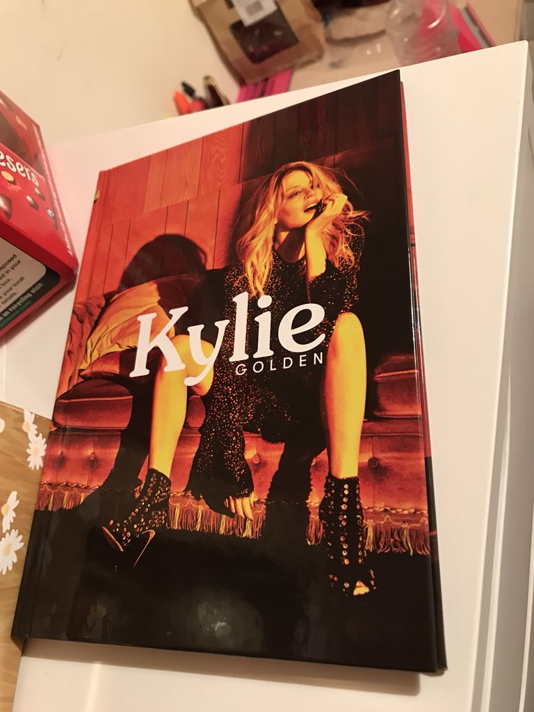 Lauren_Minogue's tweet photo. @DanniiMinogue #NeonNights vinyl preordered AND @kylieminogue #Golden album arrived! #MinogueMusicNews #MinogueMagic πππ https://t.co/X74Qq36n8d