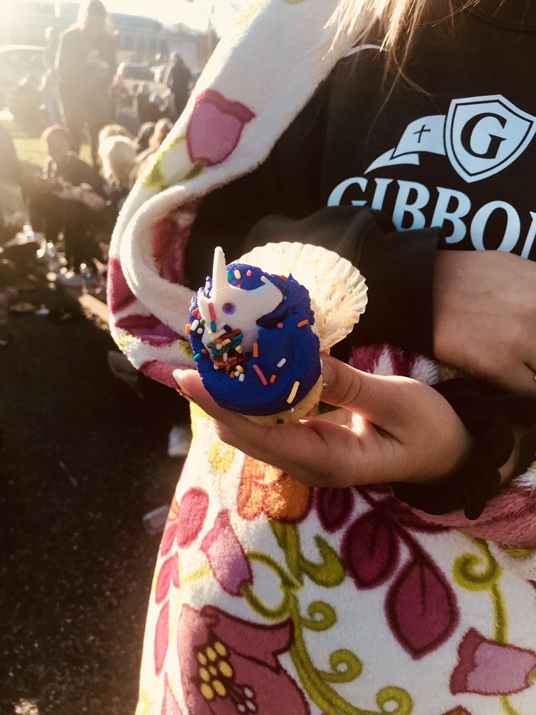 wlax_cghsnc's tweet photo. Homeward Bound🚌 Great Spring break with a Great Team😎 Thank you @VisiDC for hosting us & being so gracious to our team! #georgetowncupcakes #Flavios #basilicanationalshrine🙏🏼 https://t.co/i0pnXtte15