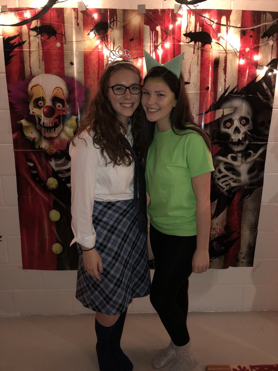 murraynatalie17's tweet photo. Hey Emma I love you. Happy birthday!!!🍊 @emma_corbelli https://t.co/CgR4P9CDFd