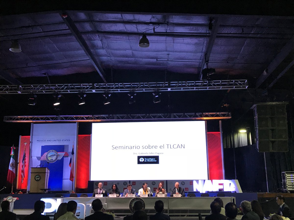 ConsulMexMAC's tweet photo. Concurrido "Seminario del RGV sobre la relación bilateral México - Estados Unidos: el Tratado de Libre Comercio de América del Norte" @egbernalm @PharrTx @aemrgv https://t.co/XWN27aZSXS