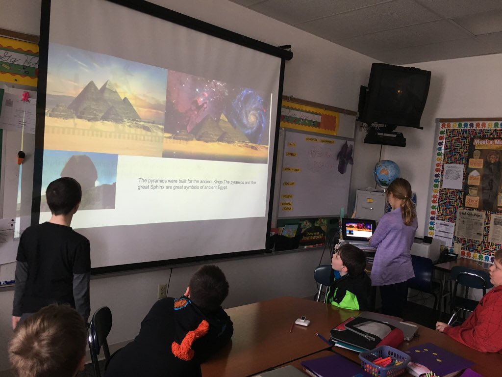 JenNattress's tweet image. Ss were very excited to present their slide presentations today in @READ180! @GESKASD #read180 #learningwithtech