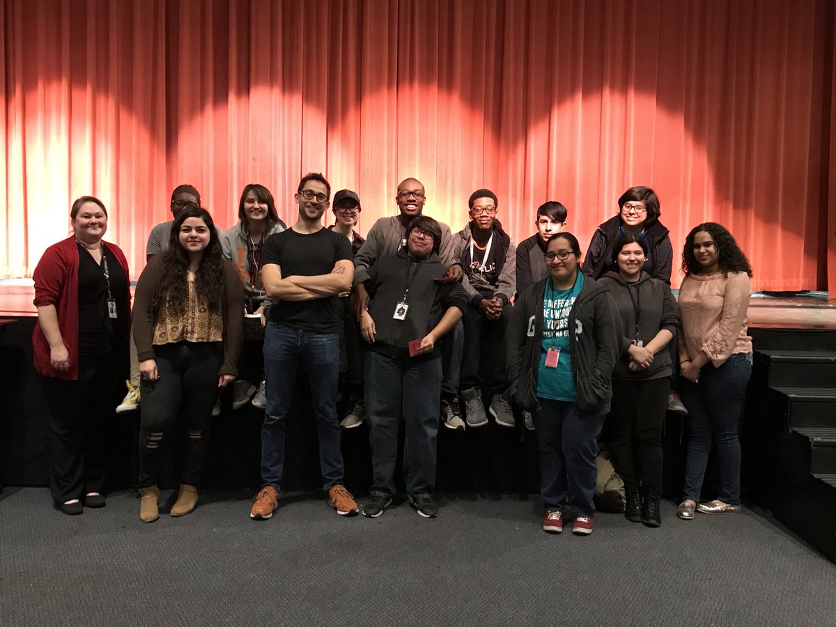 lisarbsmith's tweet photo. @_jesse_andrews_  visited @wtwlib today, that new book sounds GREAT!!! Thanks for stopping by! @WTWHighSchool @WTWhiteFeeder @dallasLIBteens https://t.co/CxeFiCJVDC