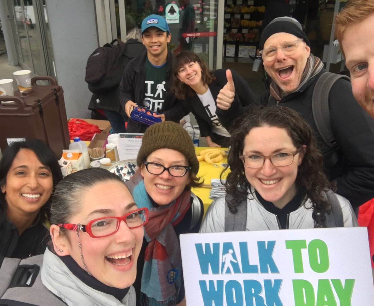TheaSelby's tweet photo. Hey, @walksf thanks for picking the right day for #Walk2WorkDay ! https://t.co/ivowpB36lP